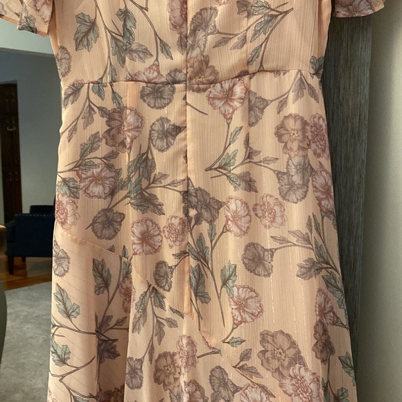 ASTR The Label, S, floral fit & flare midi asymmetrical dress, beautiful!! - Picture 9 of 13